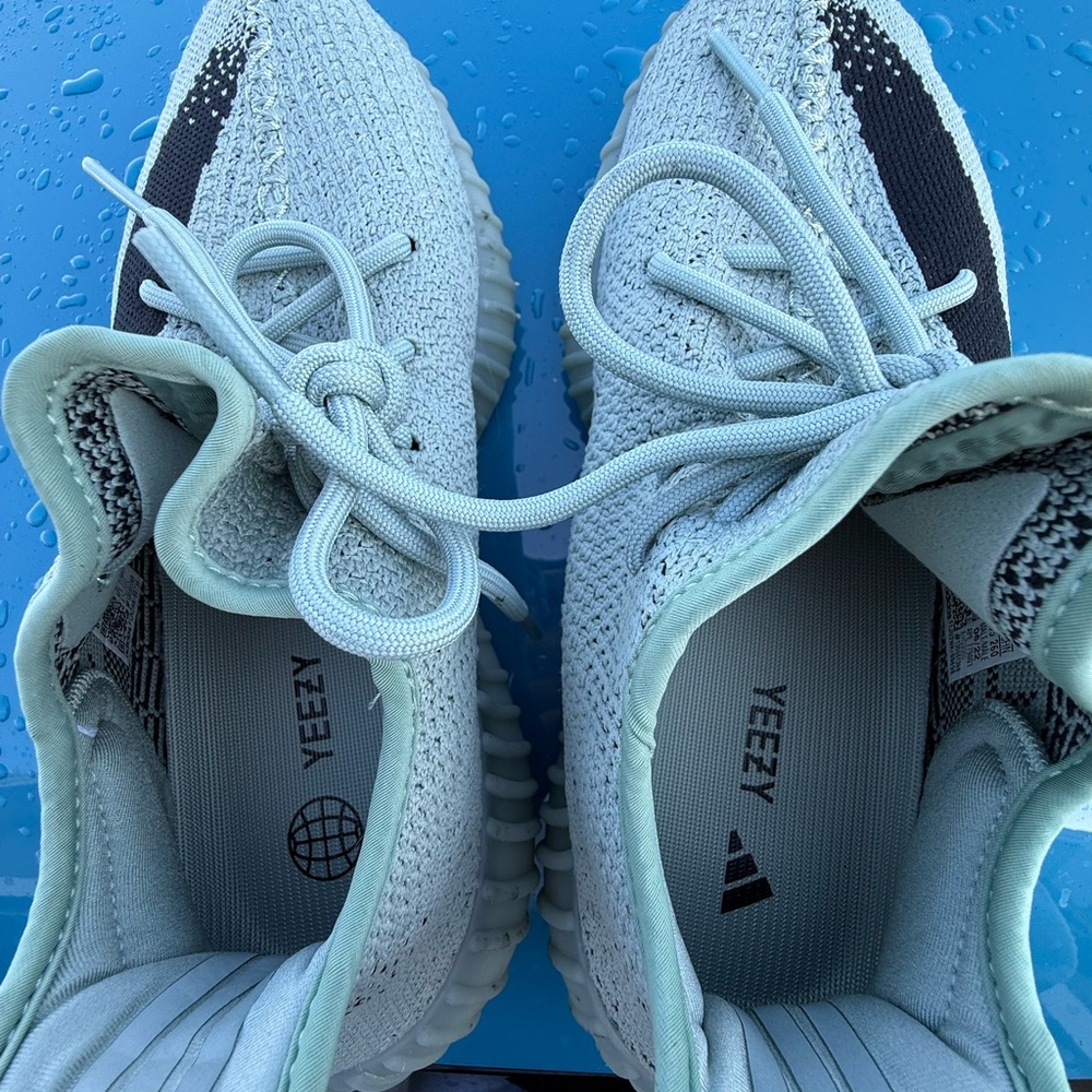 Adidas Yeezy Boost 350 V2 SPLY-350 Sneakers
 Sneakers - Light Green and Black